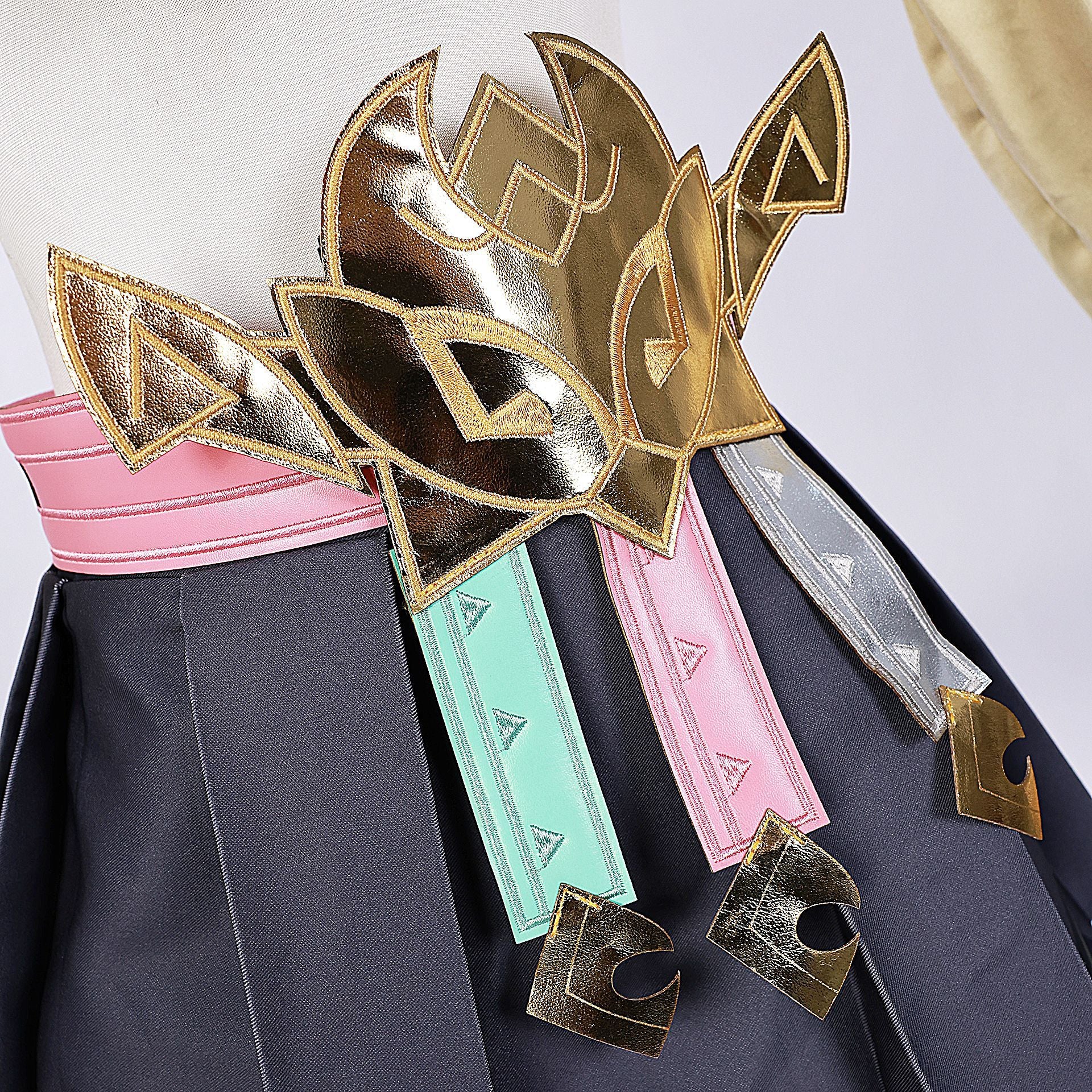 Varesa Cosplay Costume: Genshin Impact Varesa Character Role-Playing Costume
